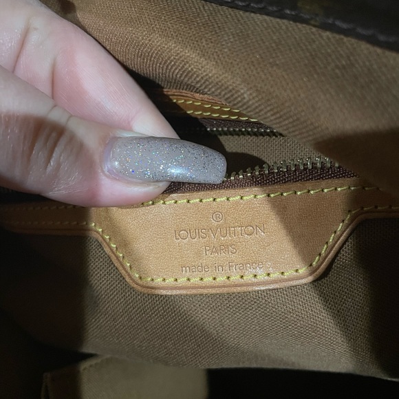 LV Cabas Mezzo - Picture 6 of 15